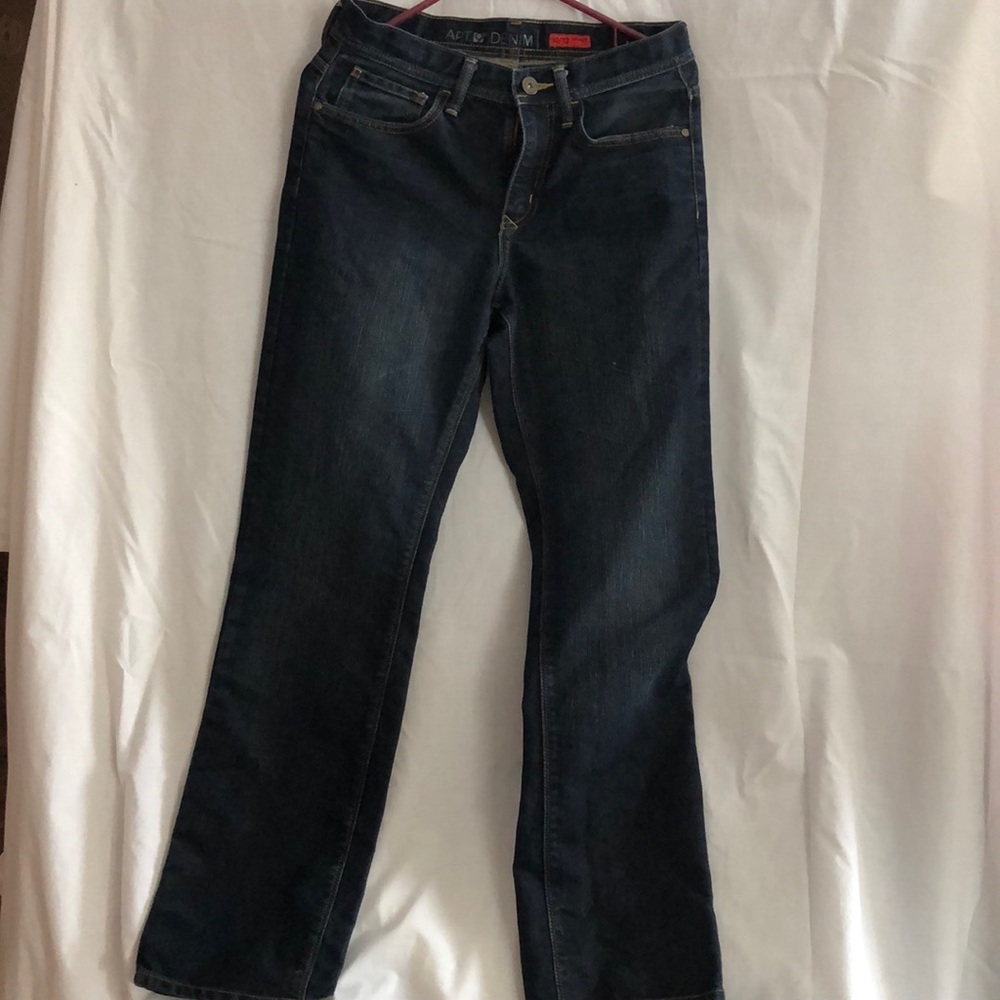 Men’s dark wash jeans